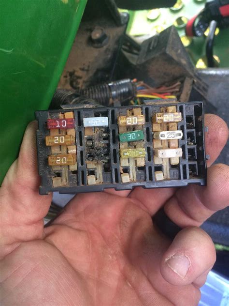 john deere tractor fuse box